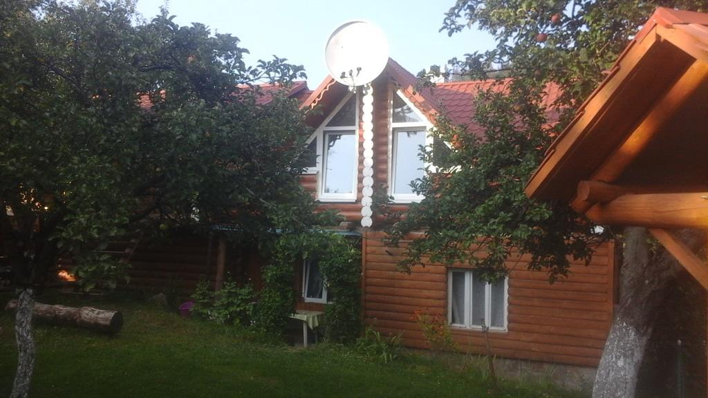 Sadyba Lukacha Guest House Zhdeniievo Exterior photo